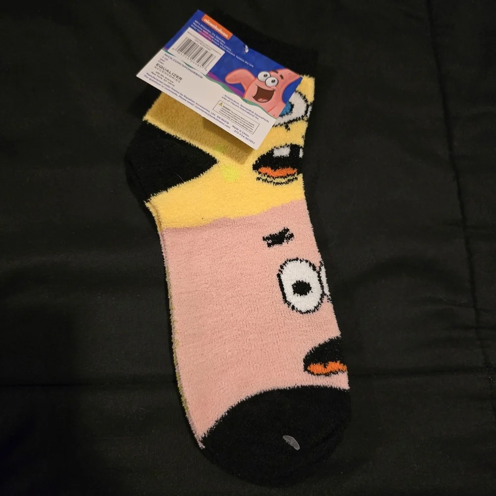 NWT Spongebob Cartoon Character Ankle Fuzzy Socks Women's Pink Yellow‎ Size 9-13